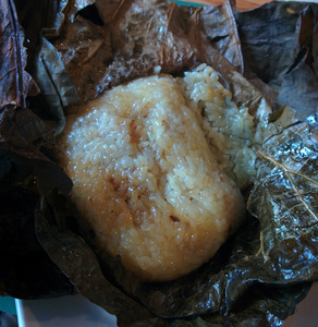 Sticky rice in lotus leaf.